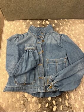 Women’s Light Blue Denim Jacket with Front Pockets